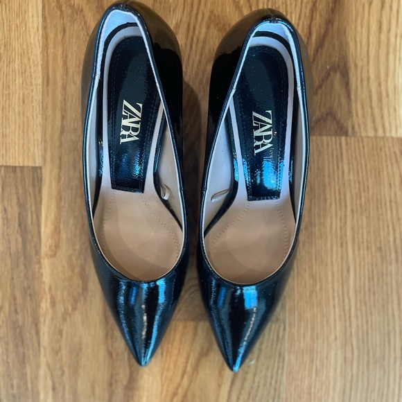 ZARA block heel in patent black (EU size 36, US size 6) - Picture 2 of 6